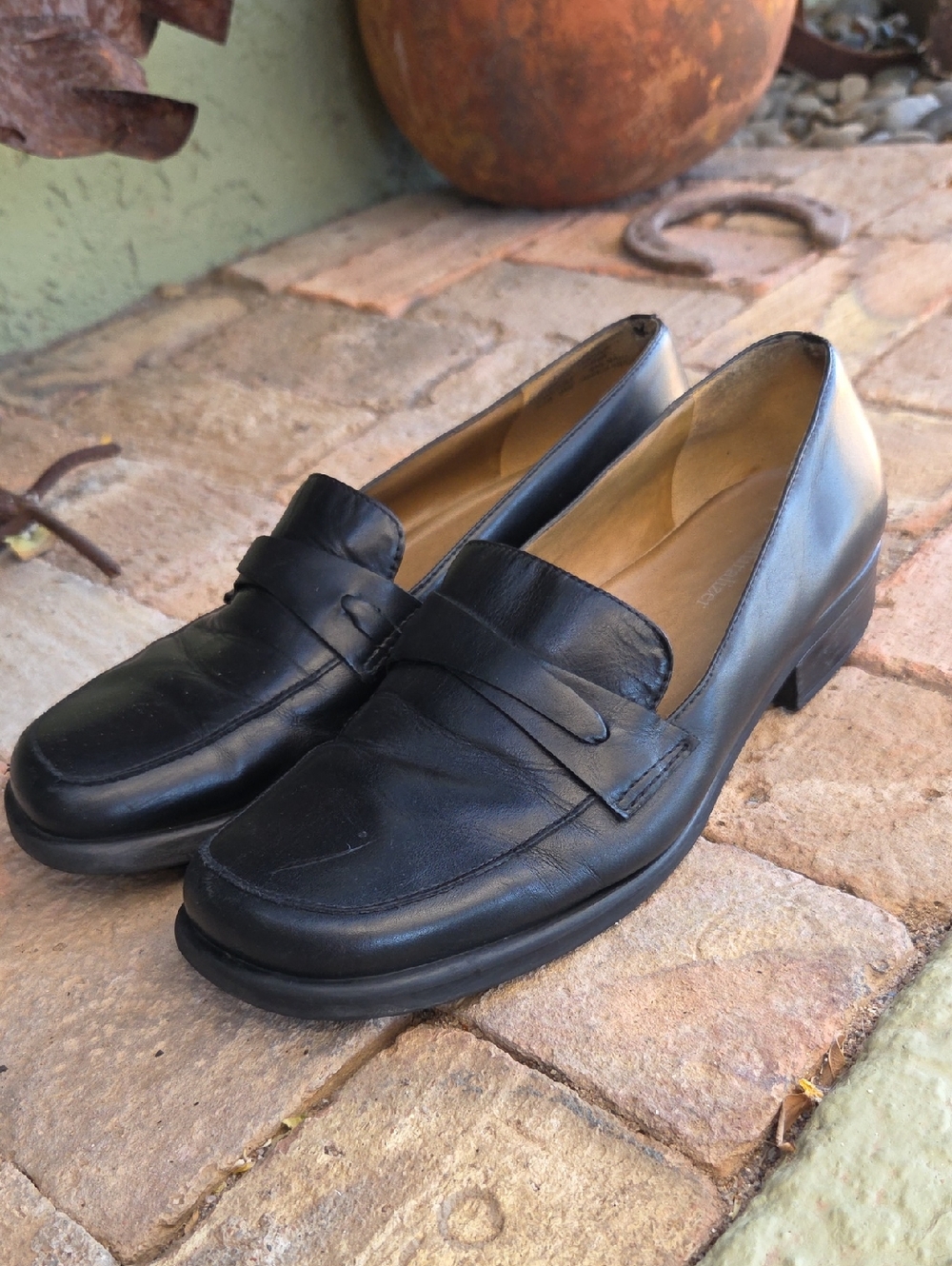 Naturalizer Classic Black Leather Womens Loafers Size 9W